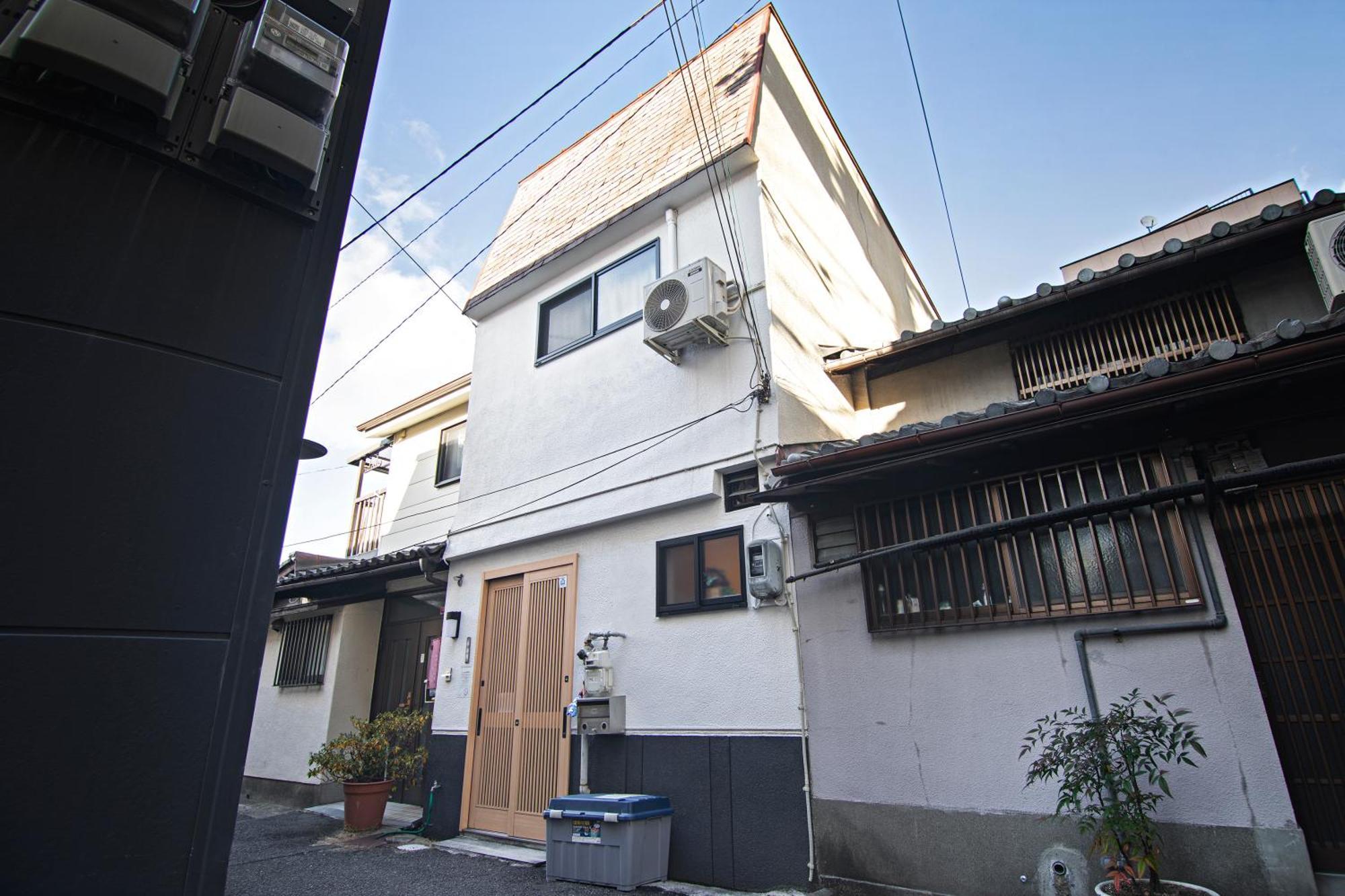 大阪山house中津 最大10人 中津駅まで徒歩6分 梅田まで電車4分行ける！　公寓 外观 照片